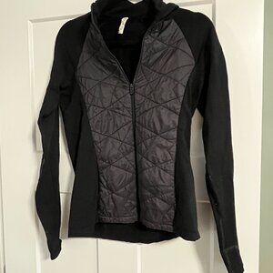 Athleta Black Light Puffer Running Jacket